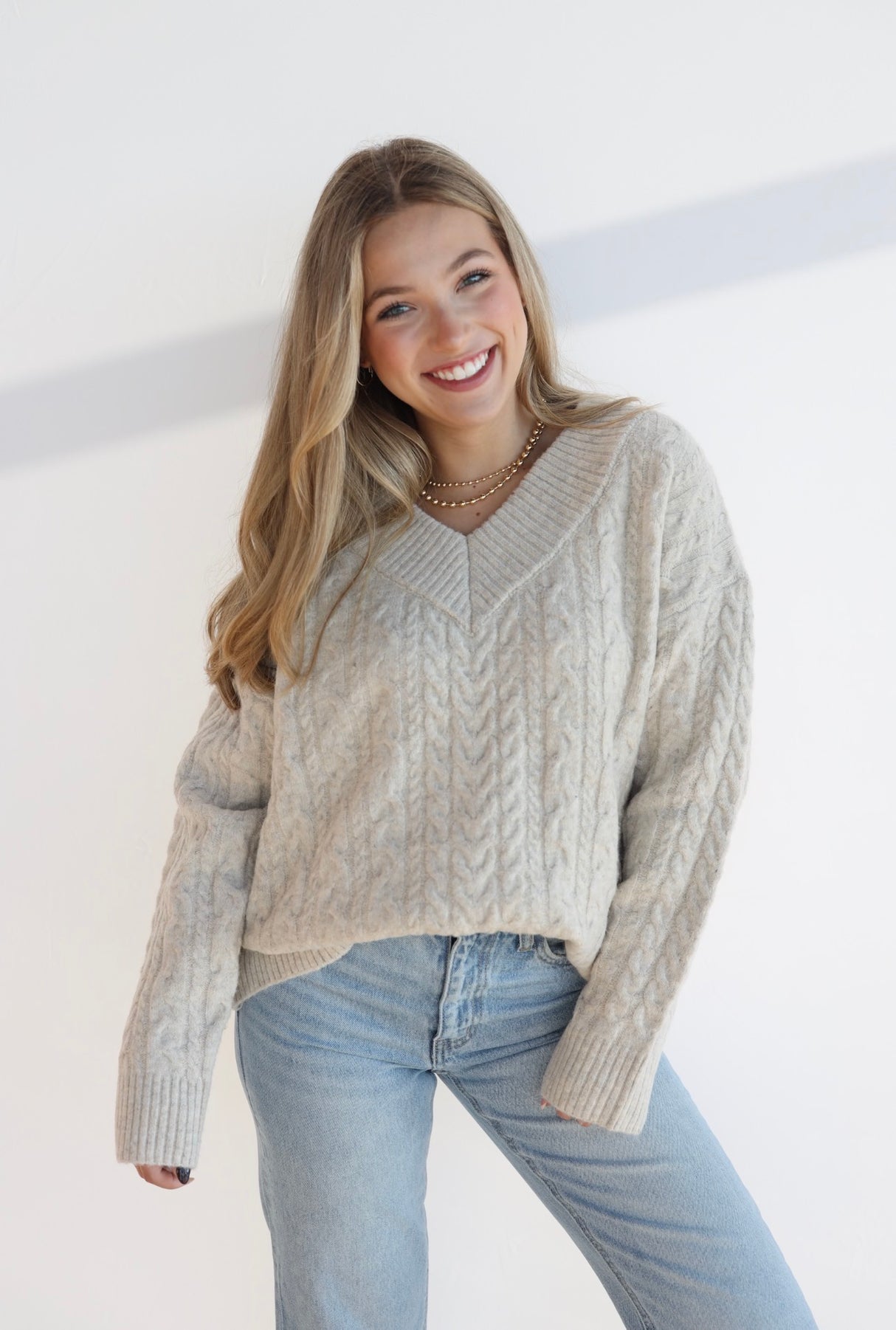 VNECK CABLE LONG SLEEVE TOP