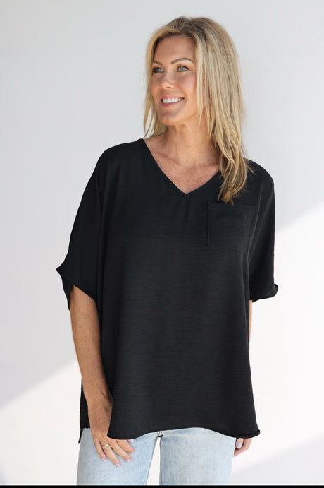STAPLE POCKET TOP