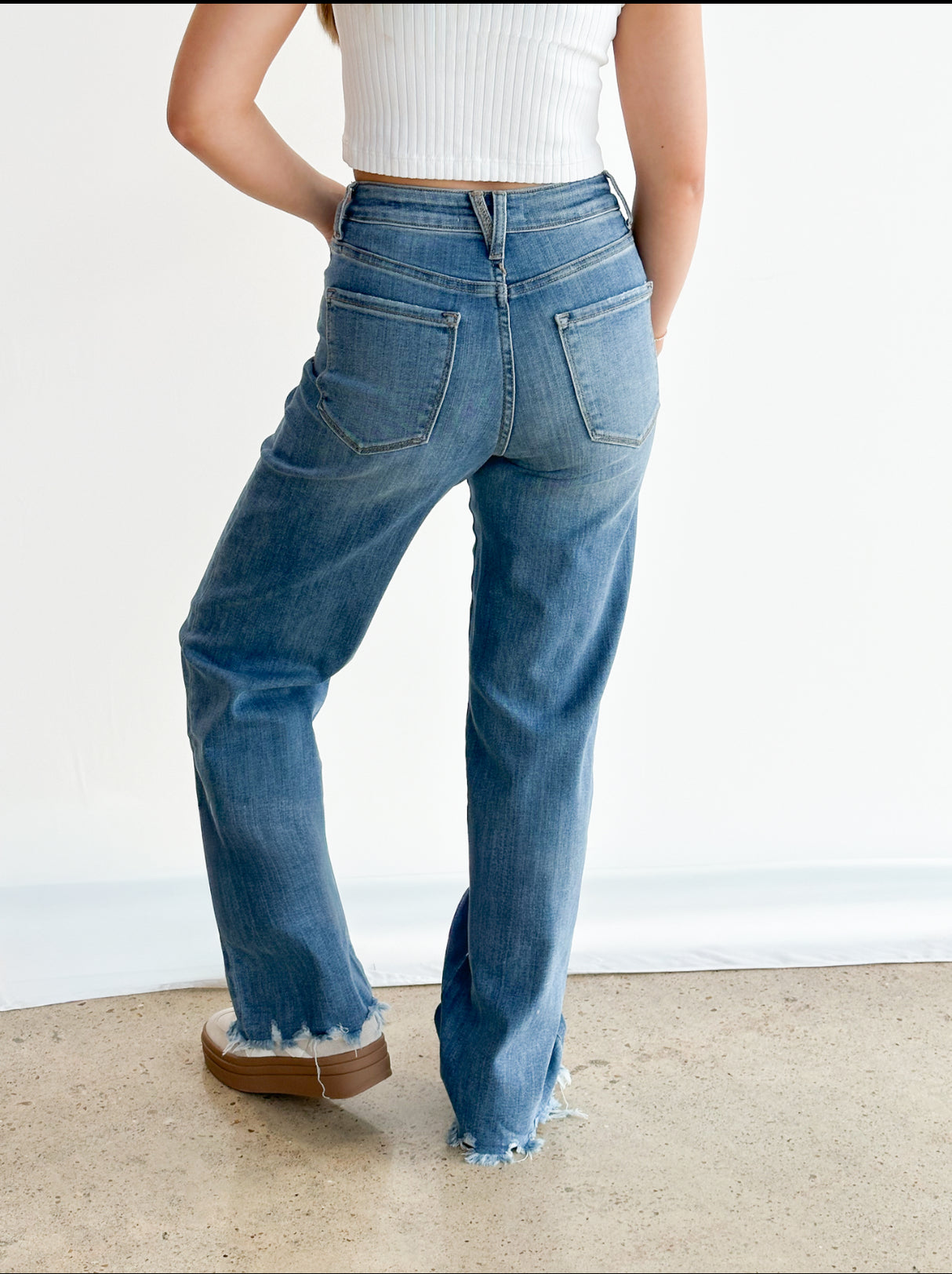 90S HIGH RISE LOOSE JEAN