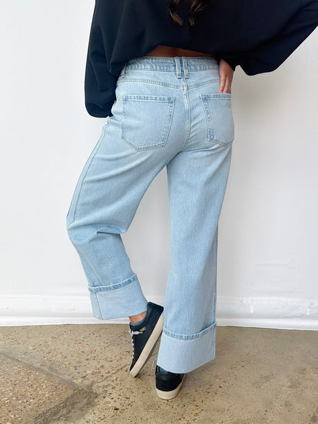STREAMLINE CUFFED BAGGY JEAN