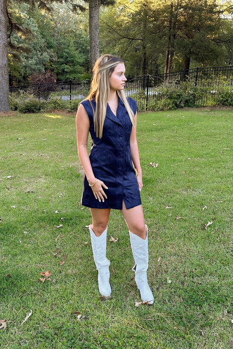 SLEEVELESS FAUX BUTTON UP