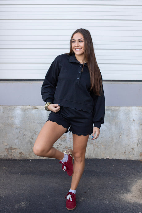 Scallop Hem Drawstring Short (Multiple Colors)