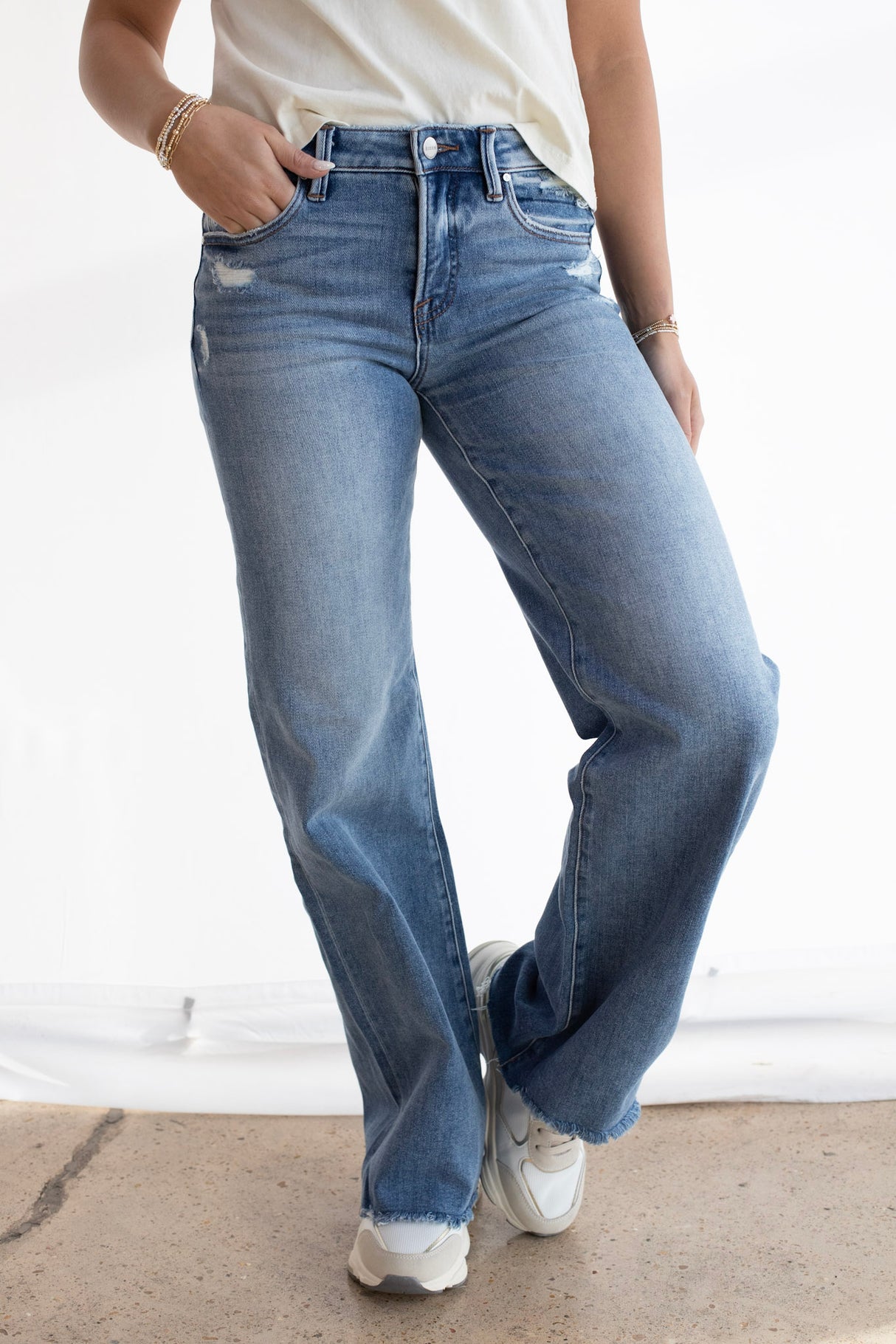 Tina Mid Rise Wide Jeans