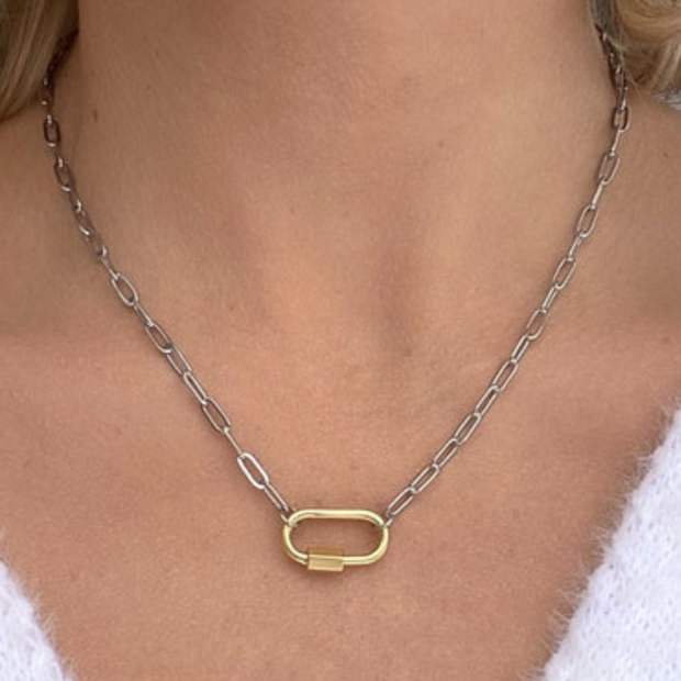 CLINGY CARABINER NECKLACE