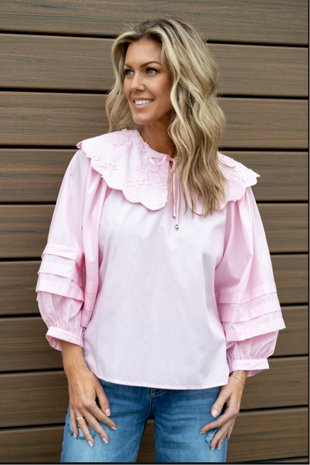 BILLIE SCALLOPED COLLAR TOP