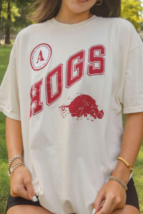 HOGS BADGE TEE