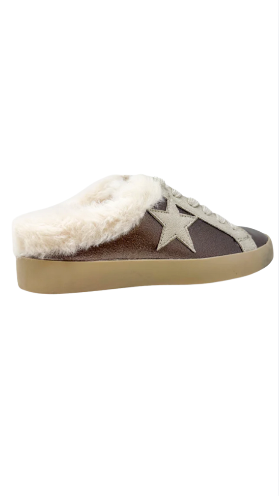 PINAH SLIP ON SNEAKER