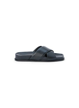 Hannah Sandal