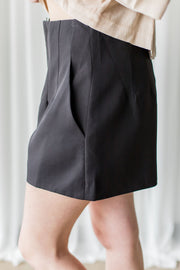 WORKING SLIM SHORTS (MULTIPLE COLORS)