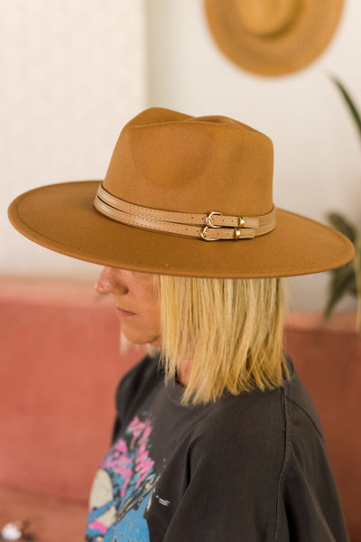 TAN BELTED HAT