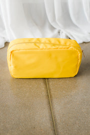 TOILETRY BAG