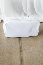 TOILETRY BAG
